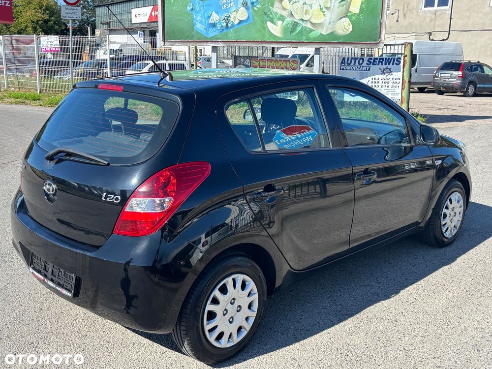 Hyundai i20 1.2 Classic + - 8