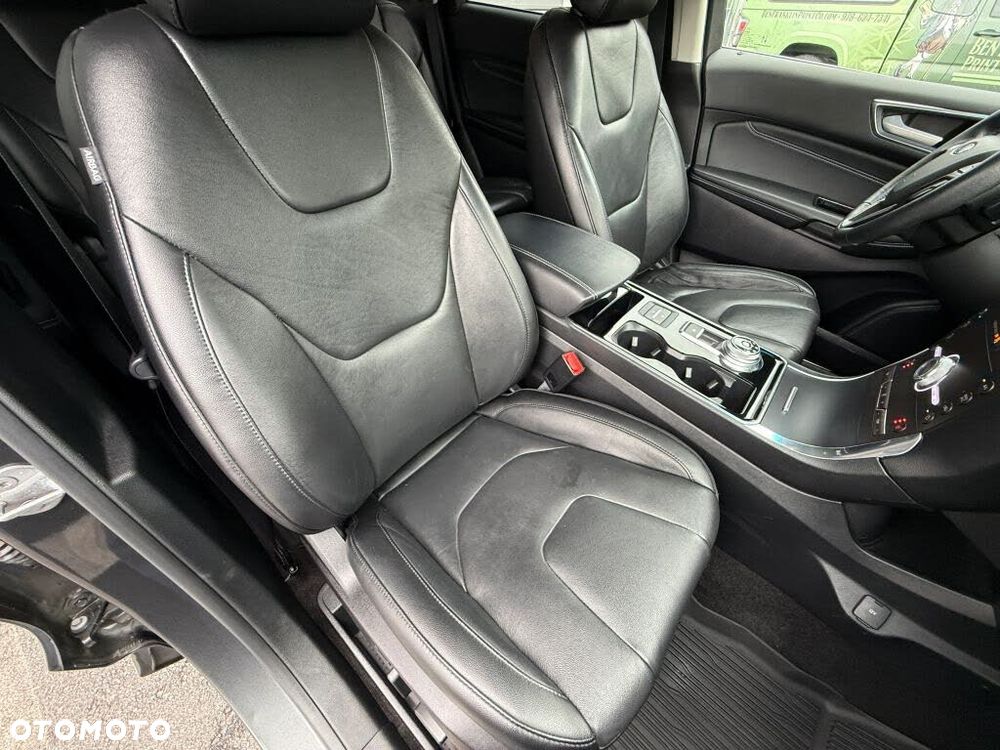 Ford Edge - 11