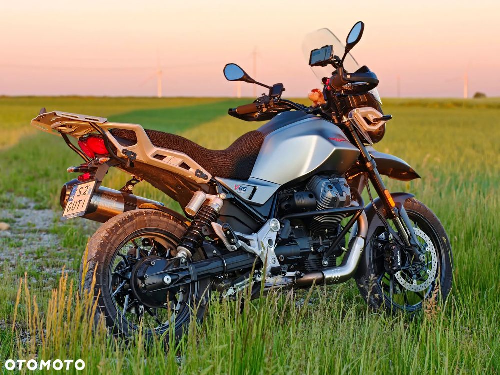 Moto Guzzi V85 - 16