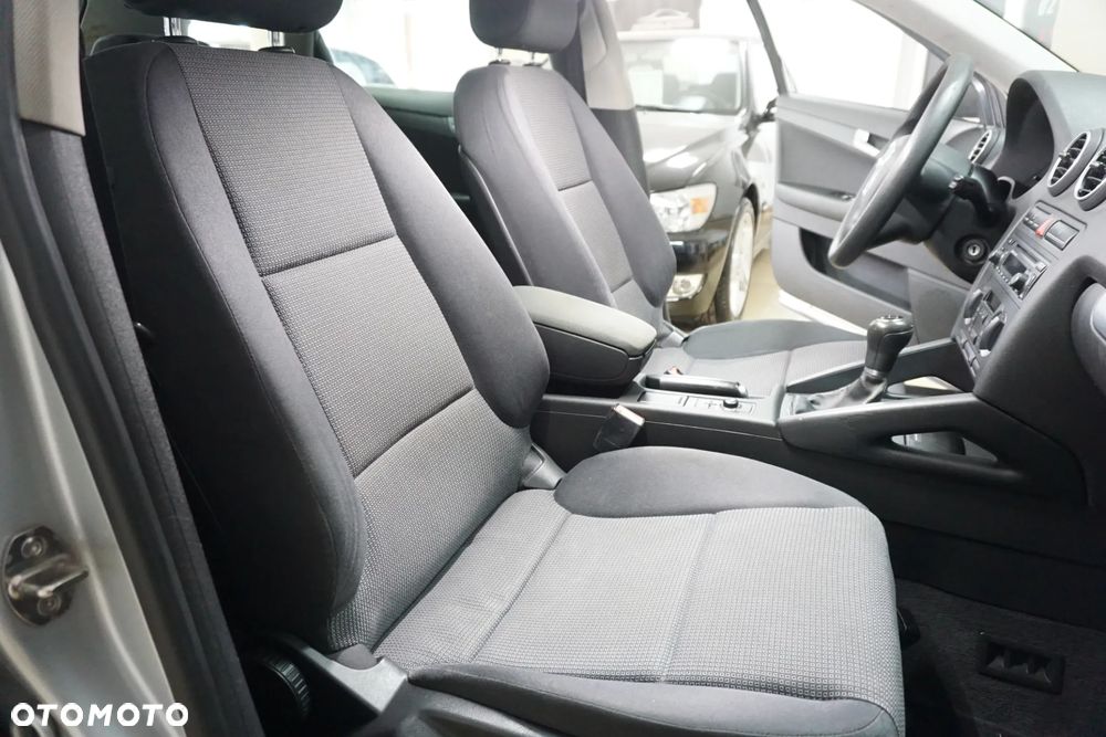 Audi A3 Sportback 1.9 TDI Ambition - 25
