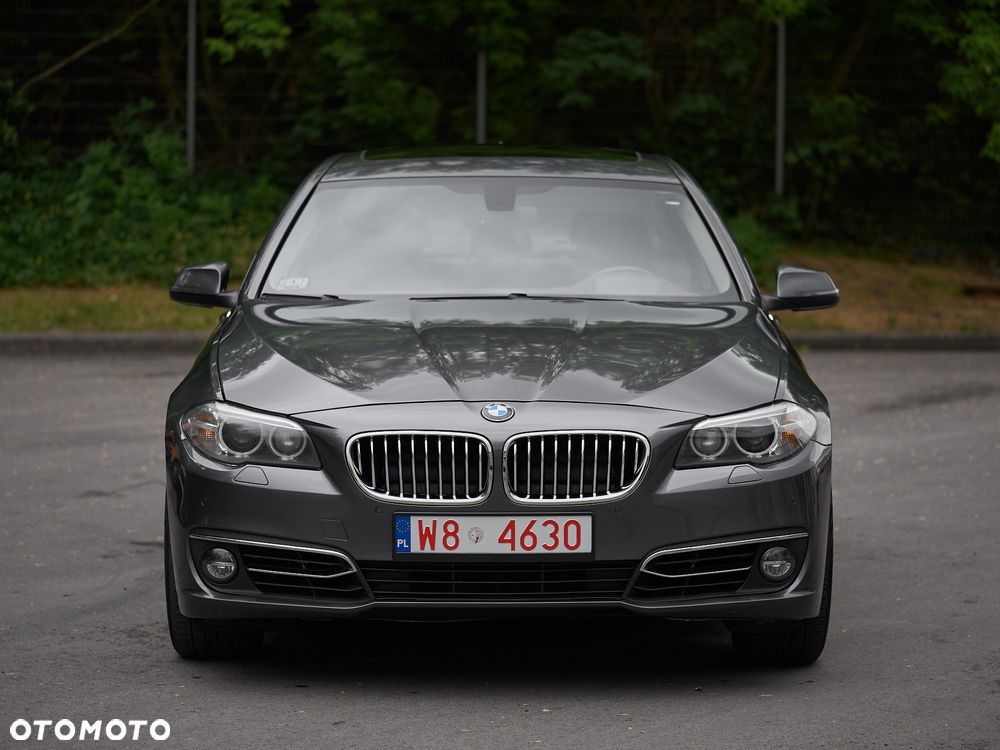 BMW Seria 5 528i xDrive - 7