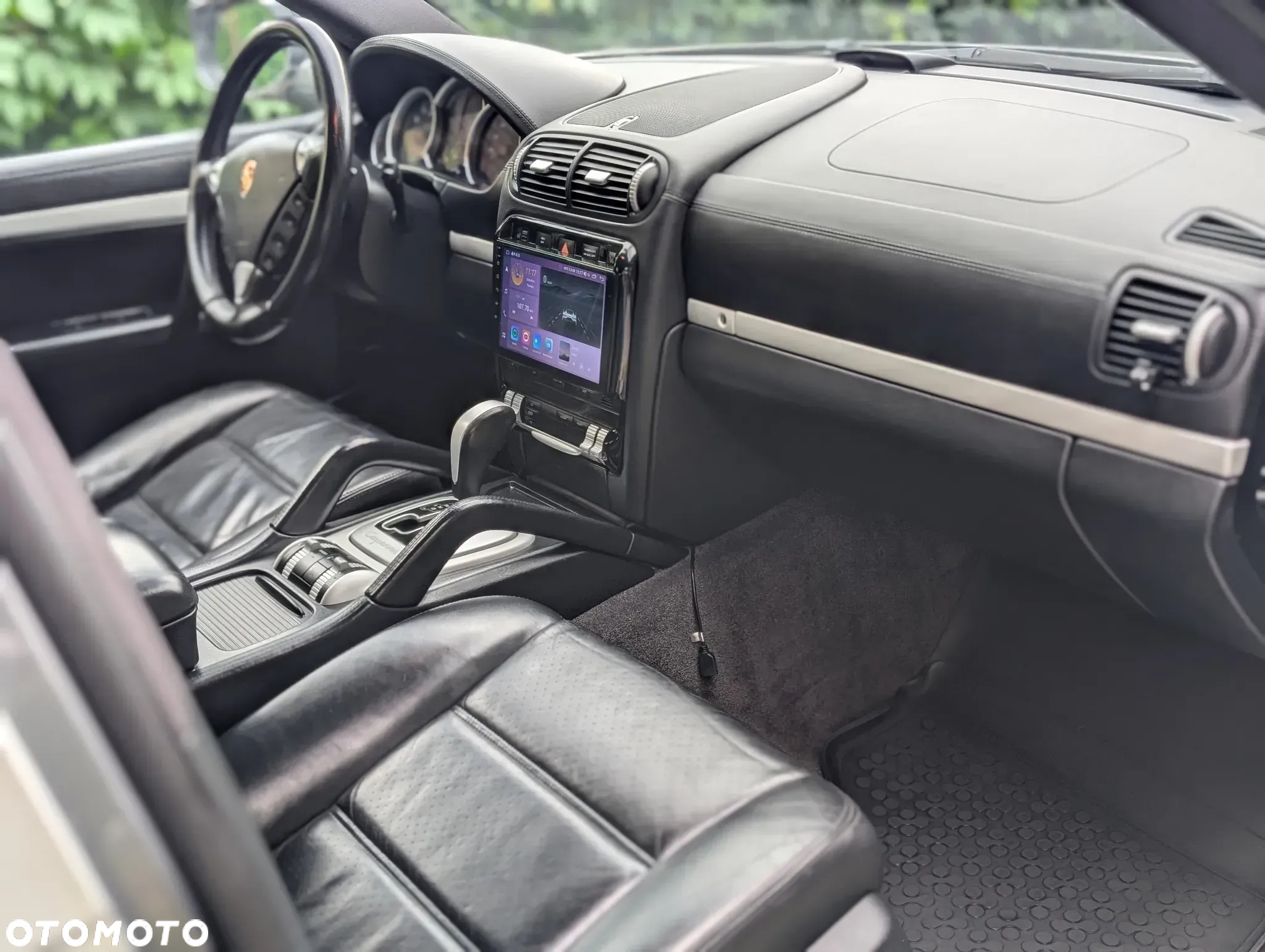Porsche Cayenne - 15