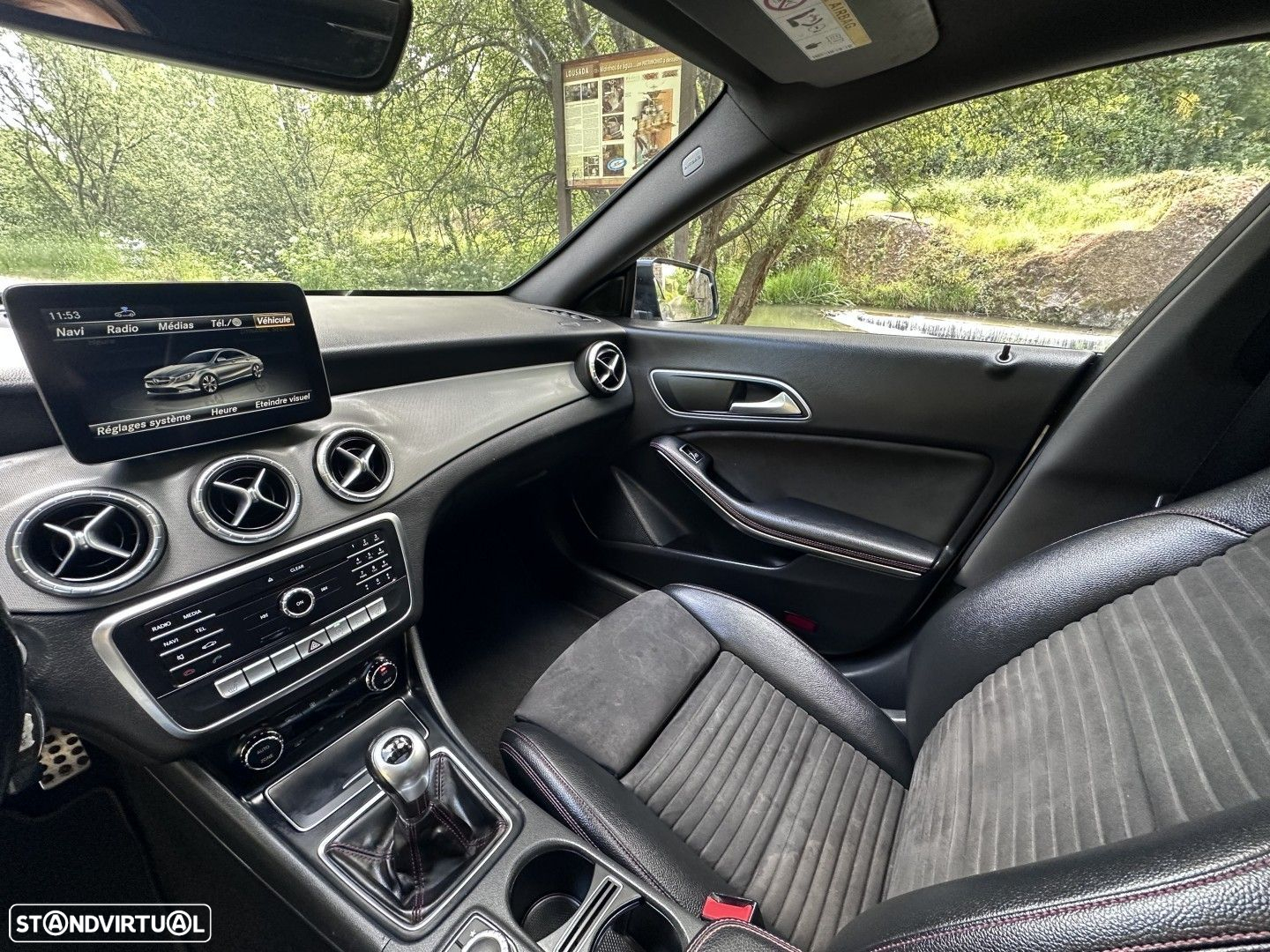 Mercedes-Benz CLA 200 d AMG Line - 18