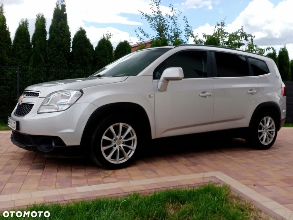 Chevrolet Orlando - 31