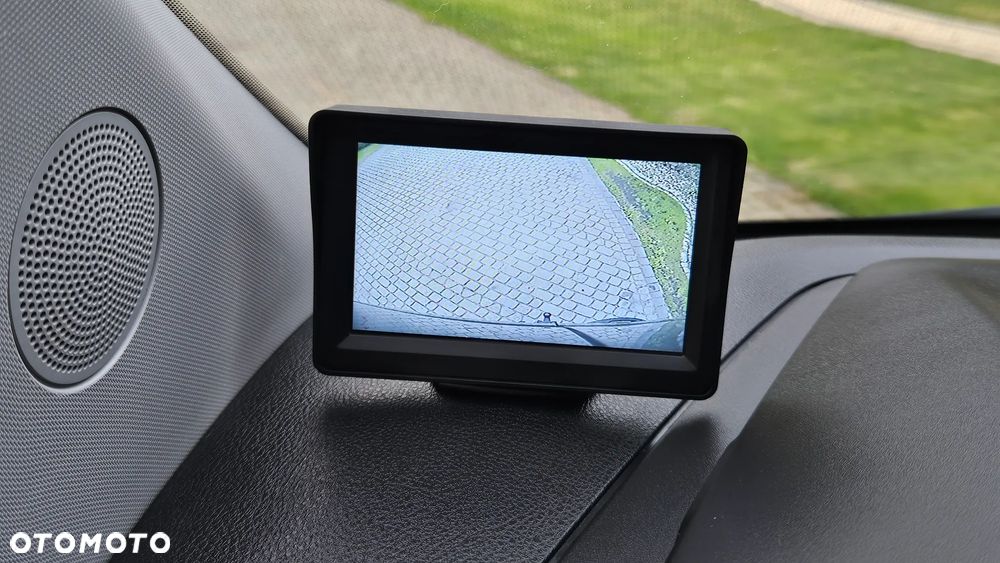 Ford CUSTOM 2,2TDCI L1 KLIMA WEBASTO KAMERA TEMPOMAT HAK SUPER STAN - 23