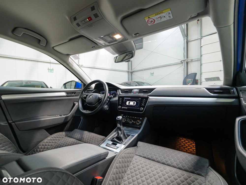 Skoda Superb 1.5 TSI Ambition - 23