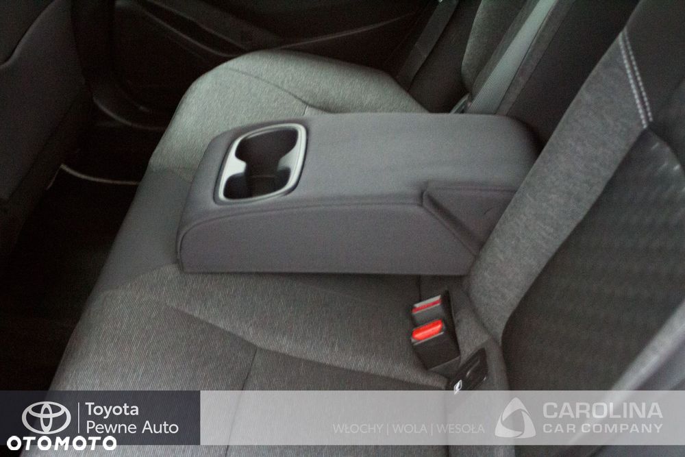 Toyota Corolla - 13