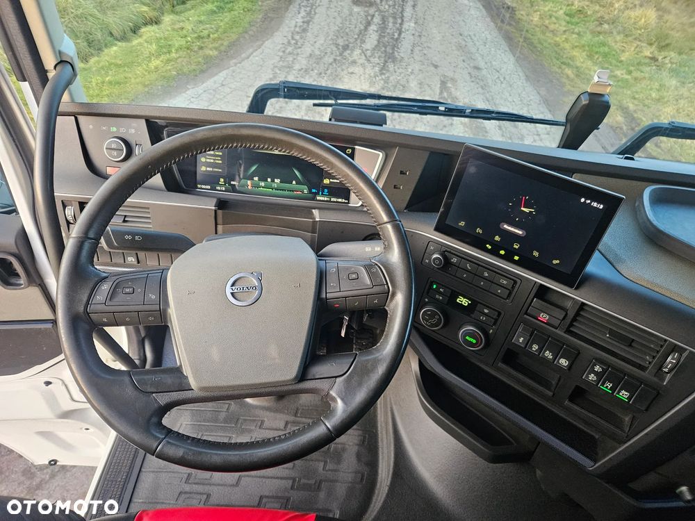 Volvo FH 4*500*Motor EURO 6*Niski Przebieg 322 000km* - 14