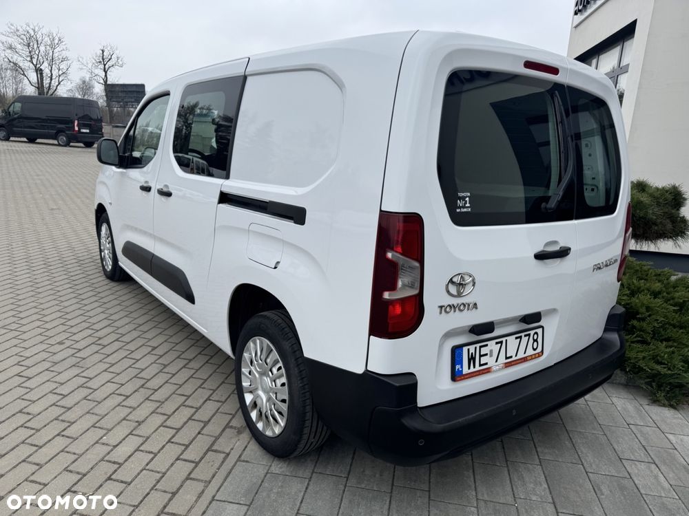 Toyota Proace City - 7