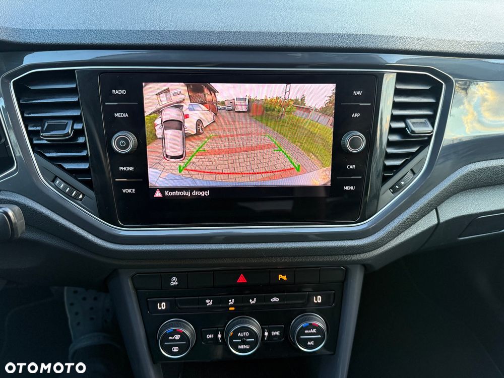 Volkswagen T-Roc - 11