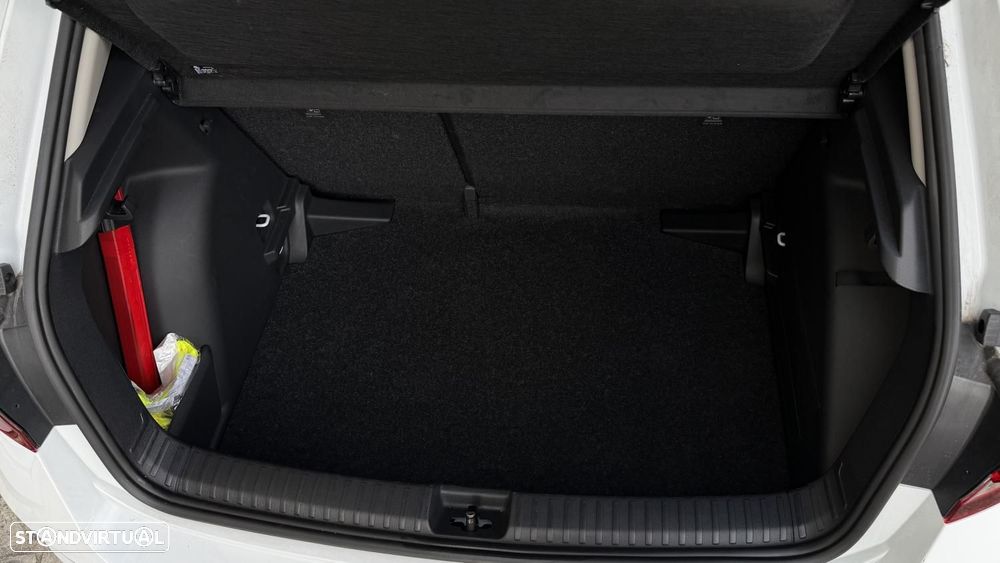 Skoda Fabia 1.0 TSI Selection DSG - 28