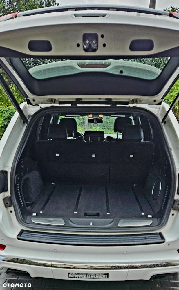 Jeep Grand Cherokee 5.7 V8 HEMI Overland Summit - 23