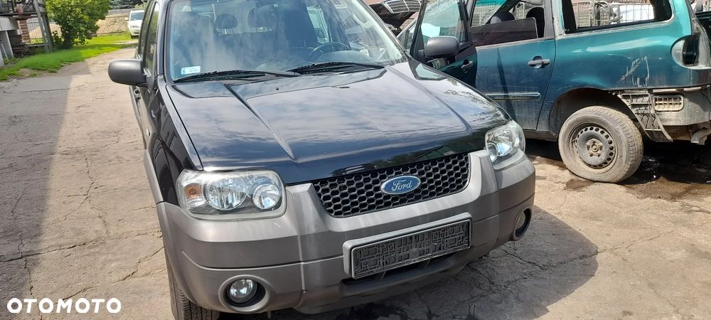 FORD MAVERICK 2 klapa tylna kompletna - 8