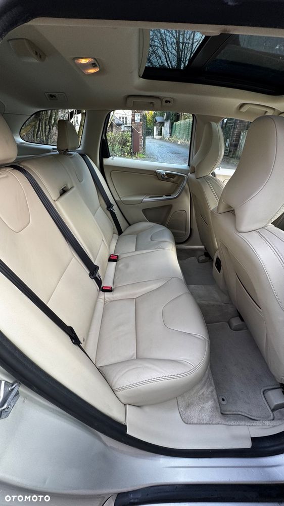 Volvo XC 60 D3 Drive-E Summum - 14