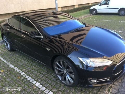 Tesla Model S Standard - 6