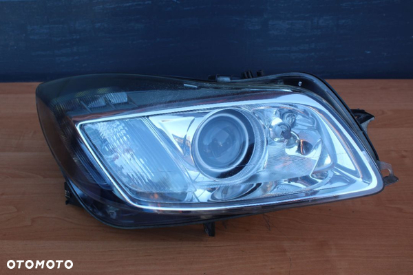 LAMPA PRAWY PRZÓD OPEL INSIGNIA A BIXENON SKRĘTNY LED EUROPA