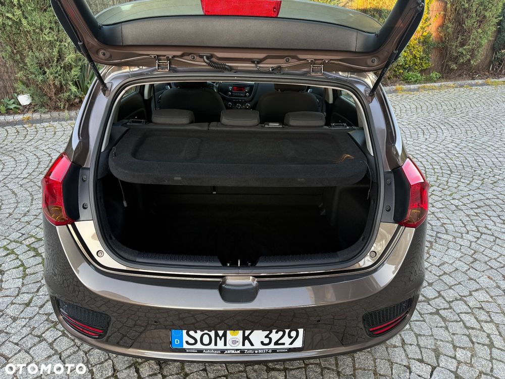 Kia Ceed 1.4 CVVT Dream Team Edition - 32