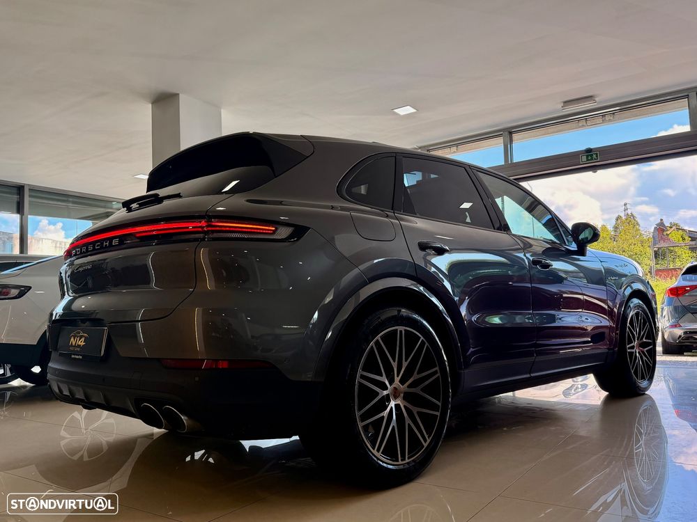 Porsche Cayenne - 13