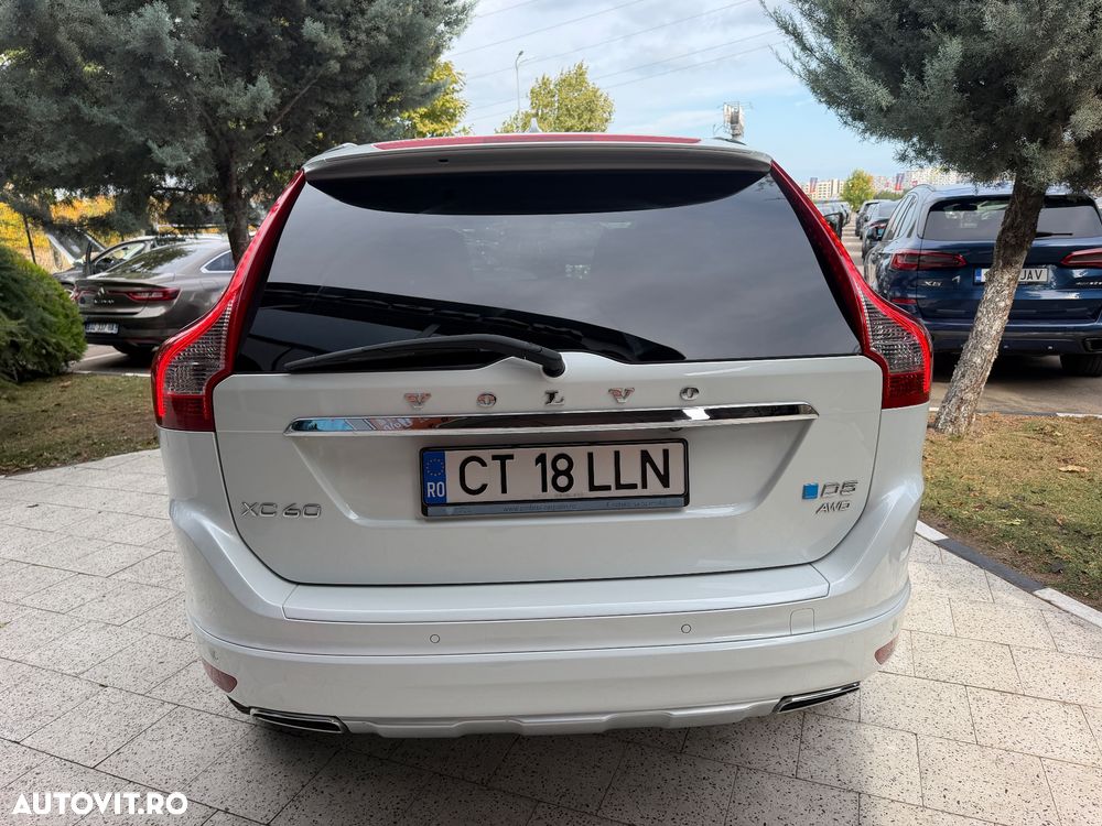 Volvo XC 60 D5 AWD Geartronic Ocean Race - 12