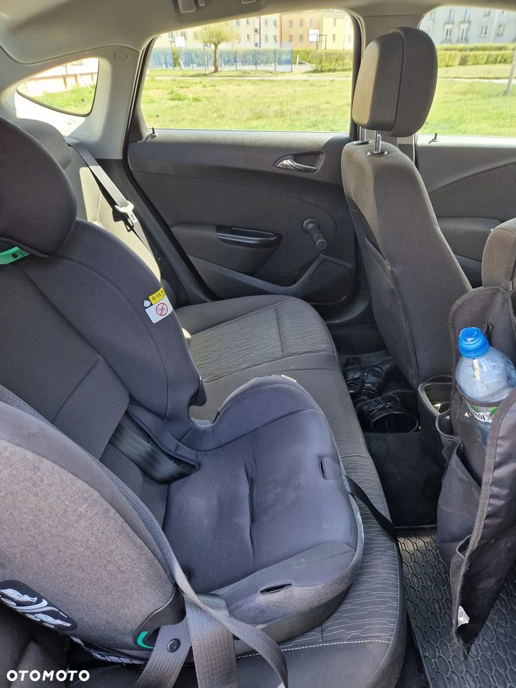 Opel Astra 1.4 Turbo - 4