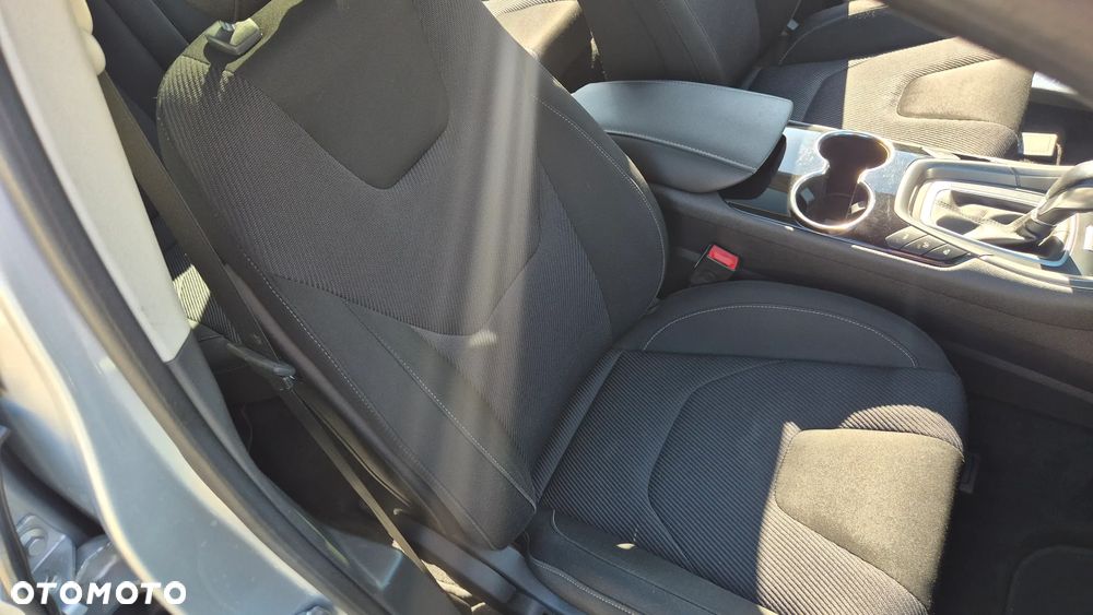 Ford Mondeo SW 2.0 TDCi S&S PowerShift-Aut Titanium - 25