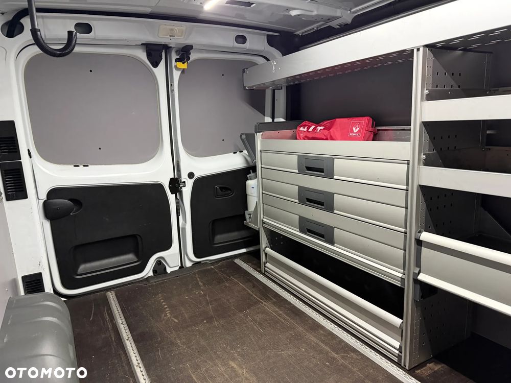 Renault Trafic - 20