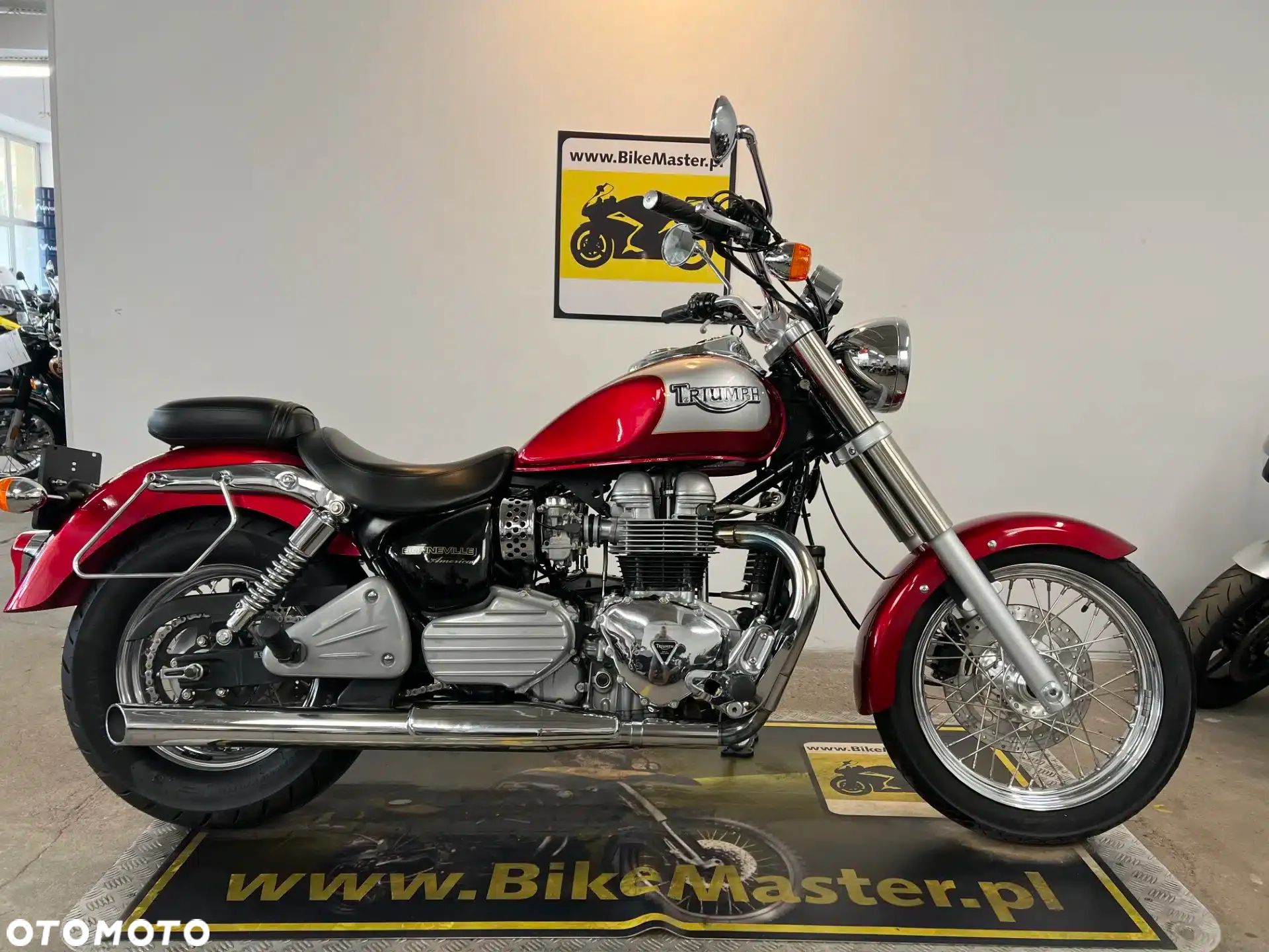 Triumph America - 1