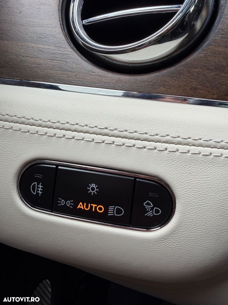 Bentley Bentayga - 25