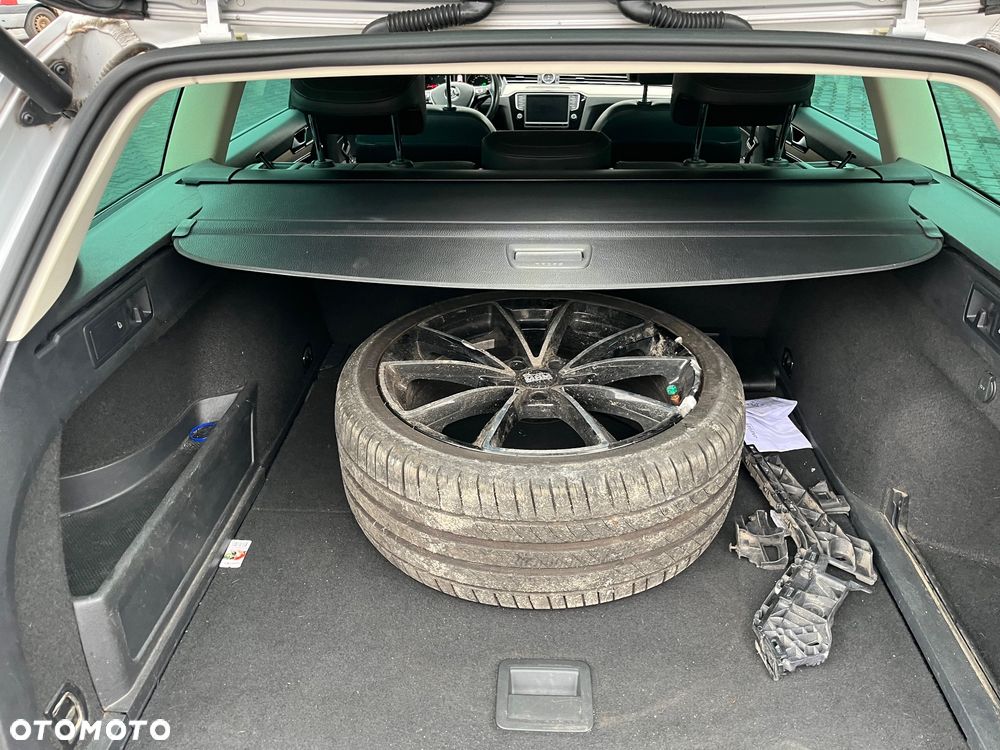 Volkswagen Passat 2.0 TDI BMT Highline DSG - 16