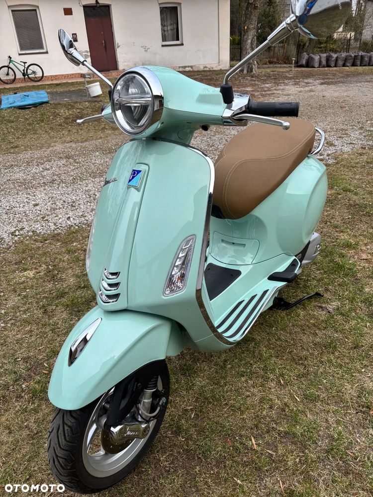 Piaggio Vespa - 2