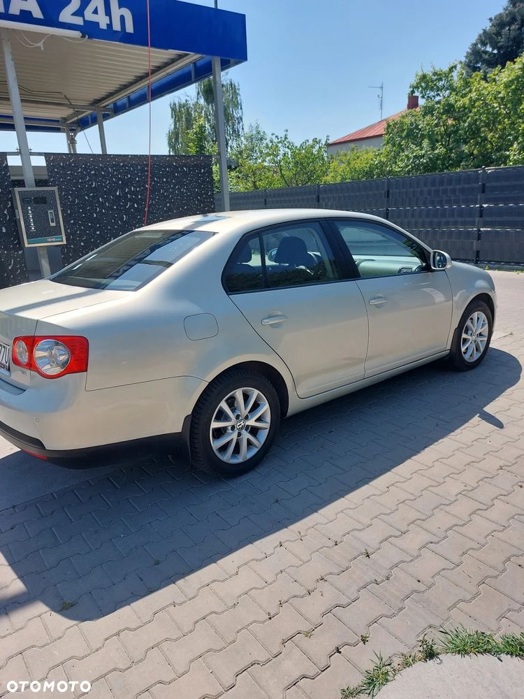 Volkswagen Jetta 1.4 TSI Highline Perfectline - 3