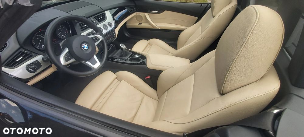 BMW Z4 sDrive30i - 29