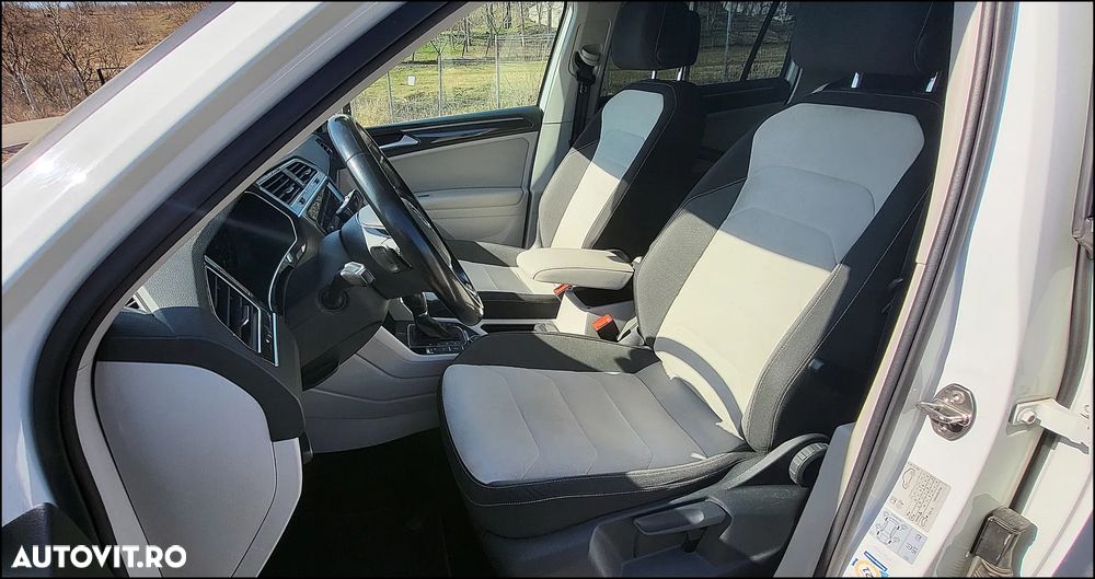 Volkswagen Tiguan 2.0 TDI SCR 4MOTION (BlueMotion Techn.) DSG Highline - 27
