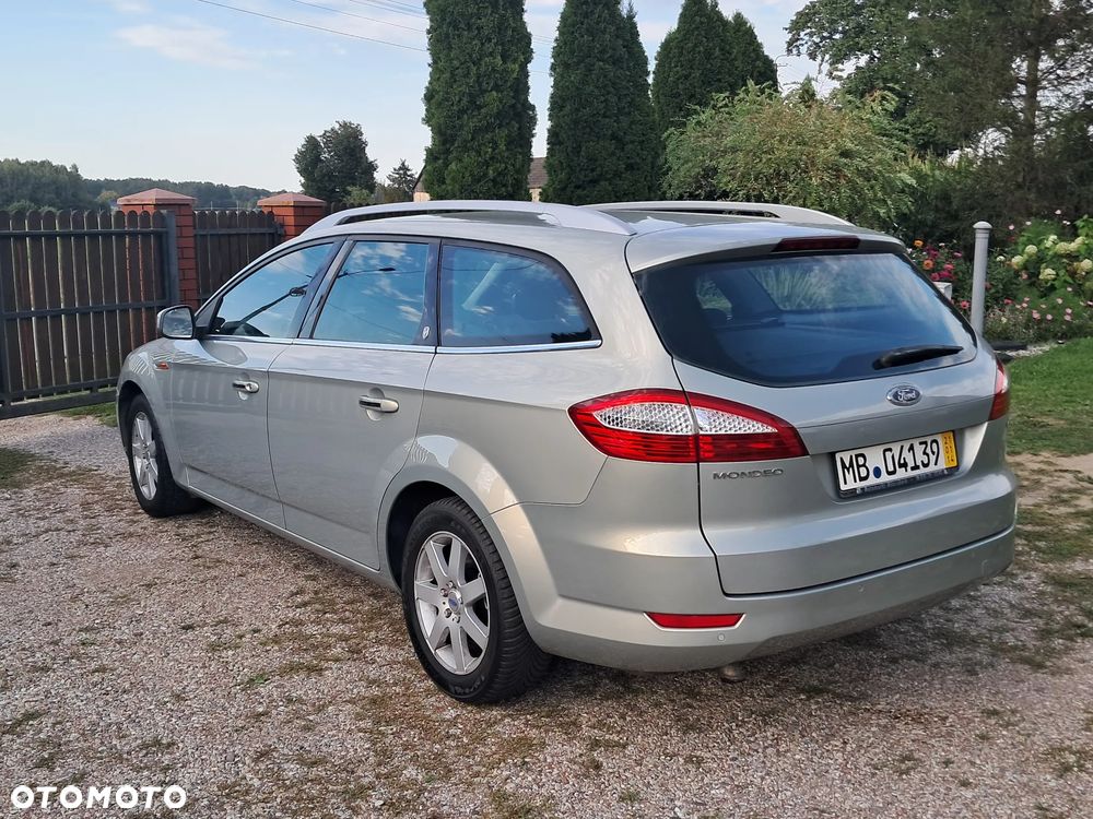 Ford Mondeo 2.0 TDCi Ghia - 10