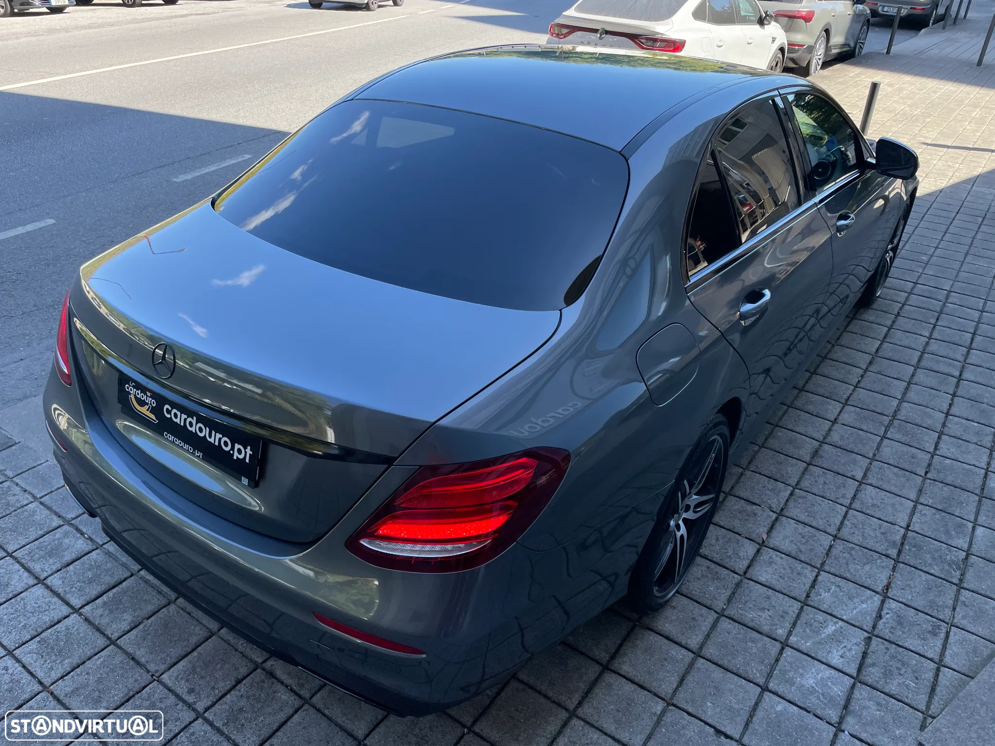 Mercedes-Benz E 220 d AMG - 15