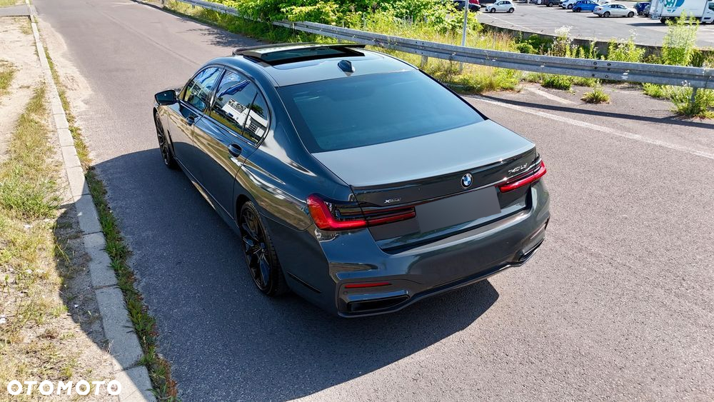 BMW Seria 7 740Ld xDrive - 16