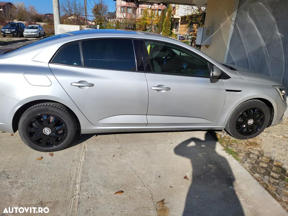 Renault Megane TCe Business - 3