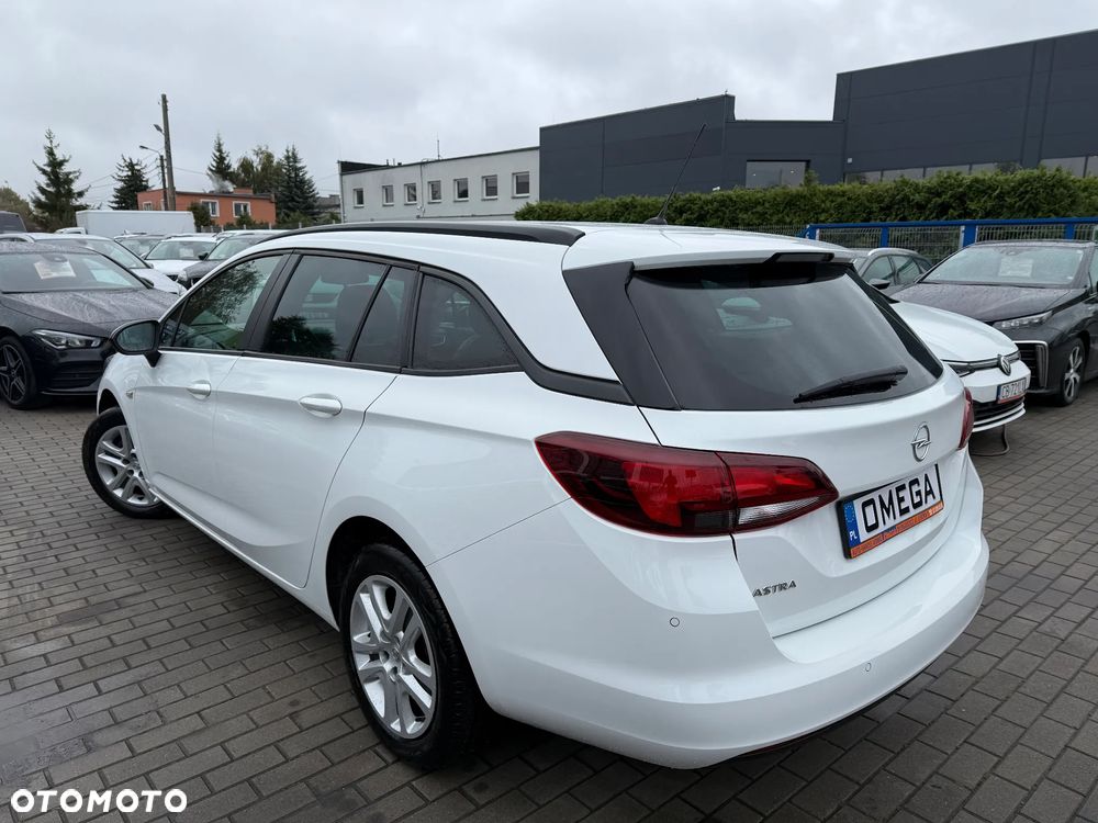 Opel Astra 1.2 Turbo Start/Stop Sports Tourer Edition - 4