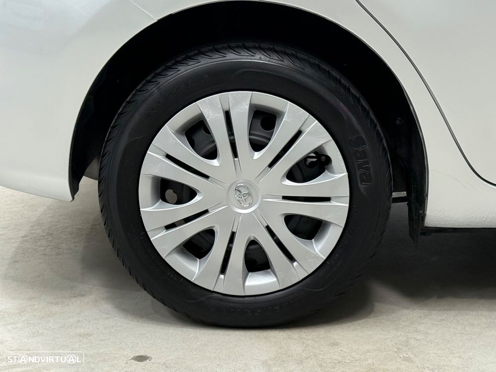 Toyota Auris 1.33 VVT-i ACtive+AC+VSC - 24
