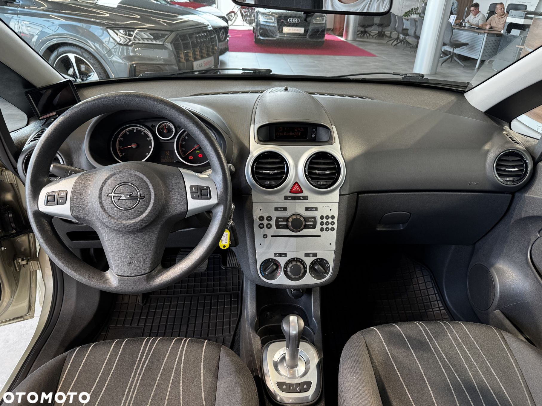 Opel Corsa - 25