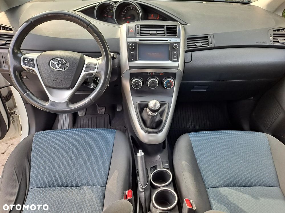 Toyota Verso 1.6 D-4D Active - 8