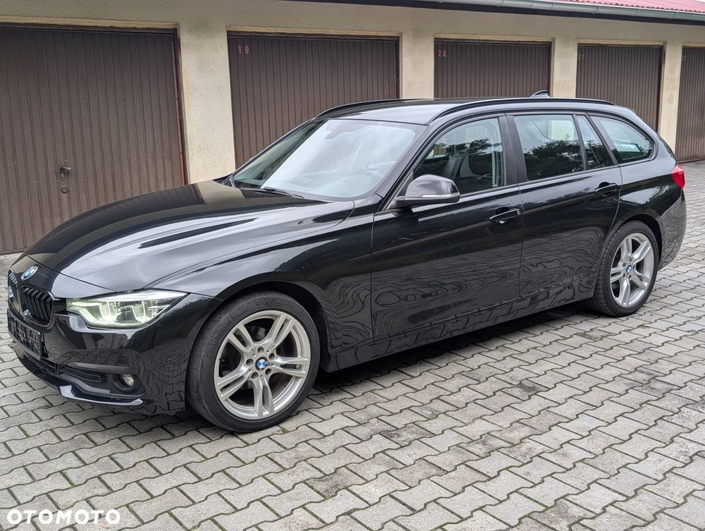 BMW Seria 3 318d Touring - 16