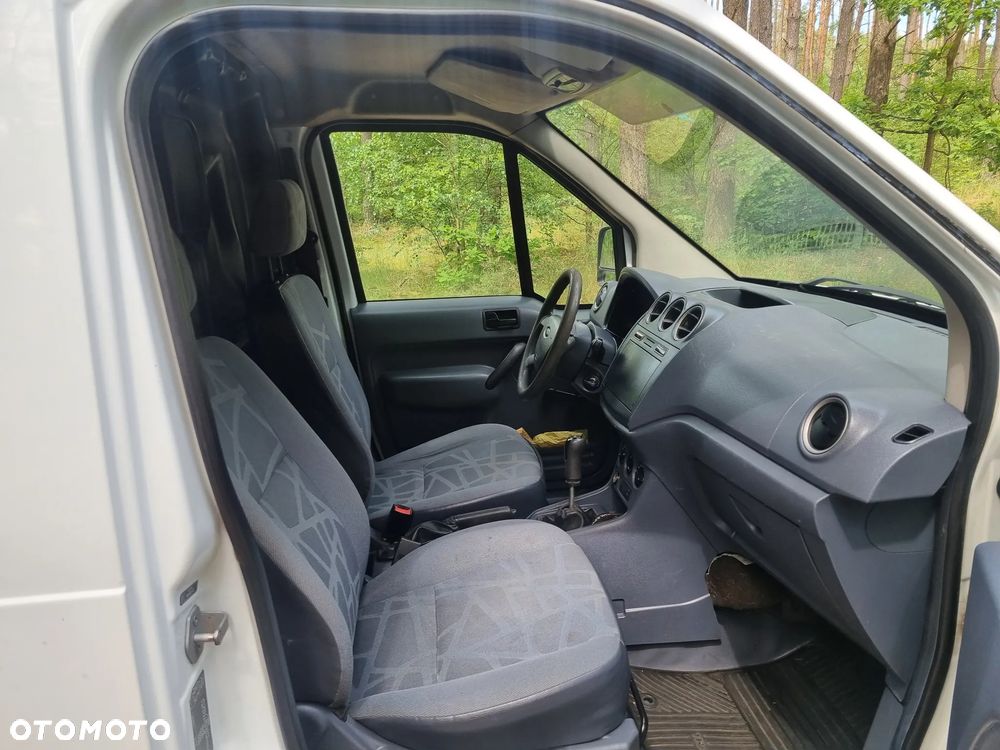 Ford Transit Connect - 11