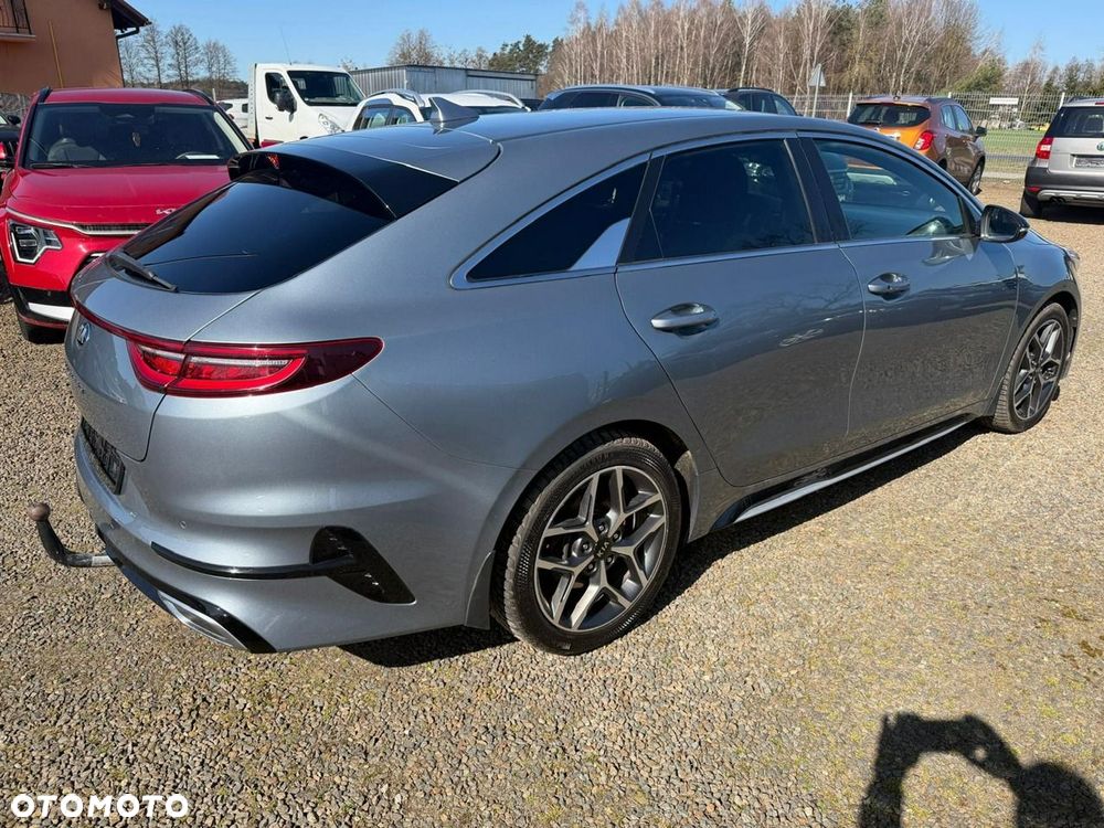 Kia ProCeed - 14