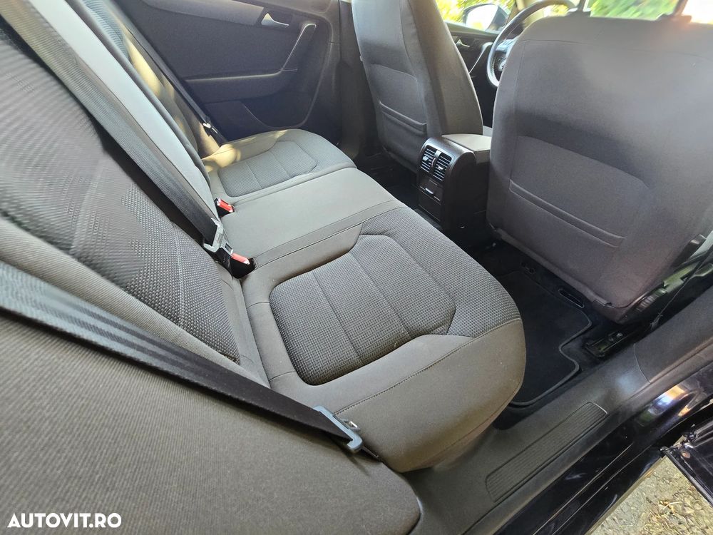 Volkswagen Passat Variant 2.0 Blue TDI DSG SCR Business Edition - 9