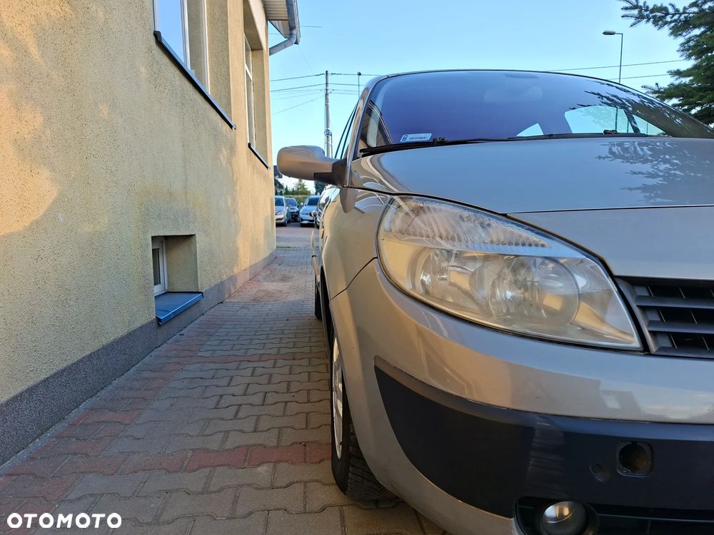 Renault Scenic - 16