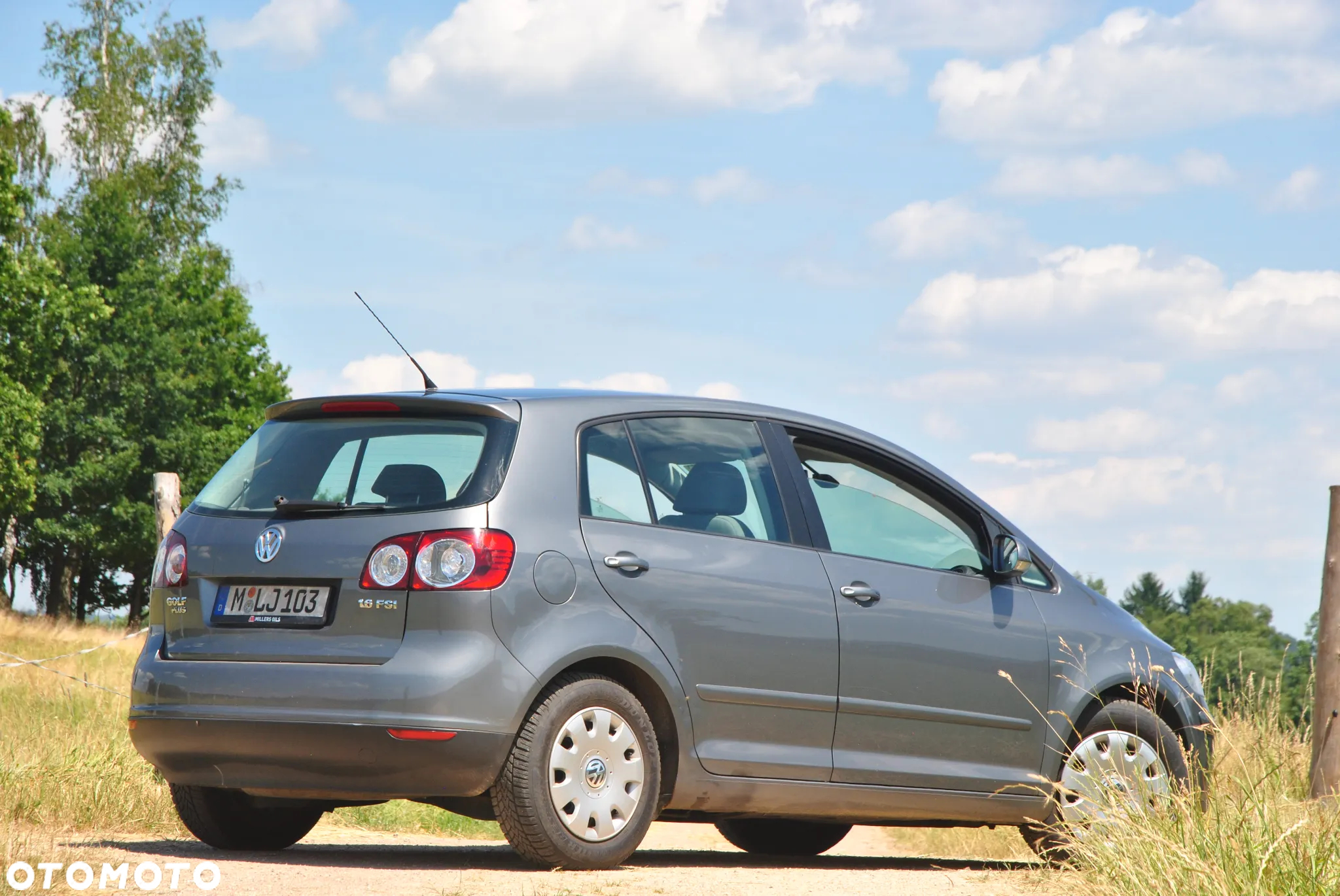 Volkswagen Golf Plus 1.6 FSI Comfortline - 24