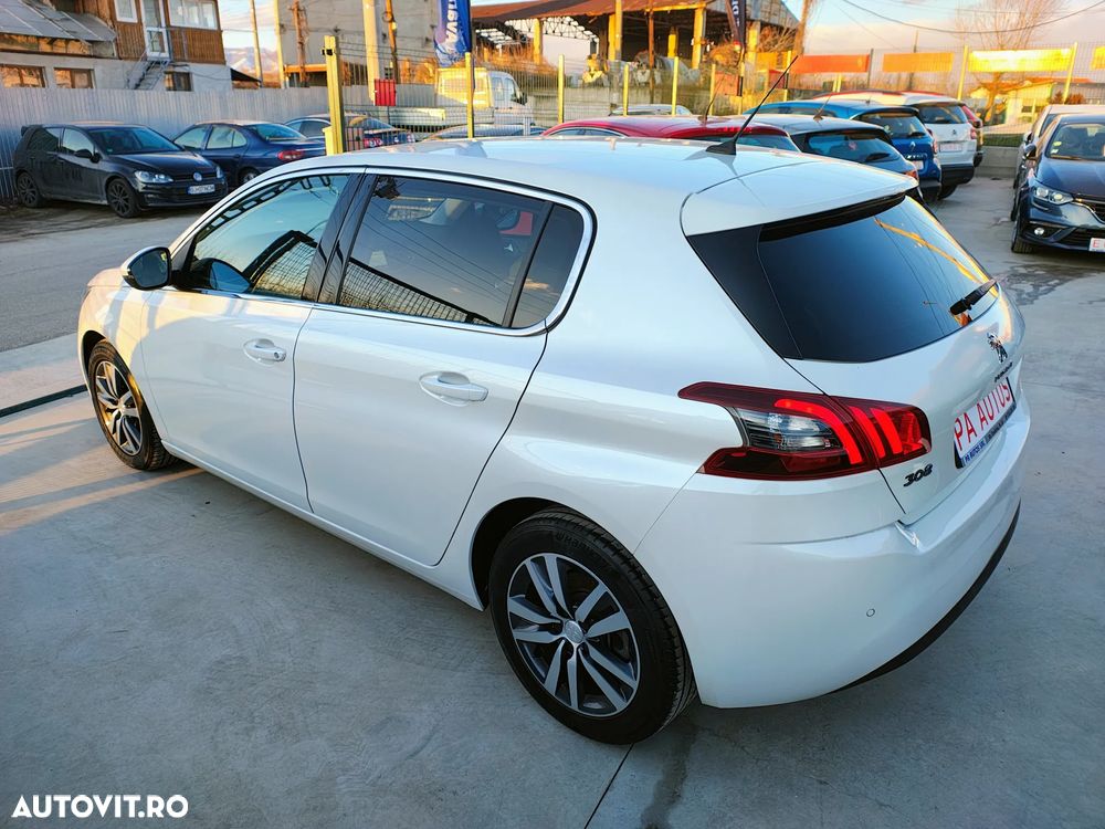 Peugeot 308 PureTech 130 GPF Stop & Start Allure Pack - 3