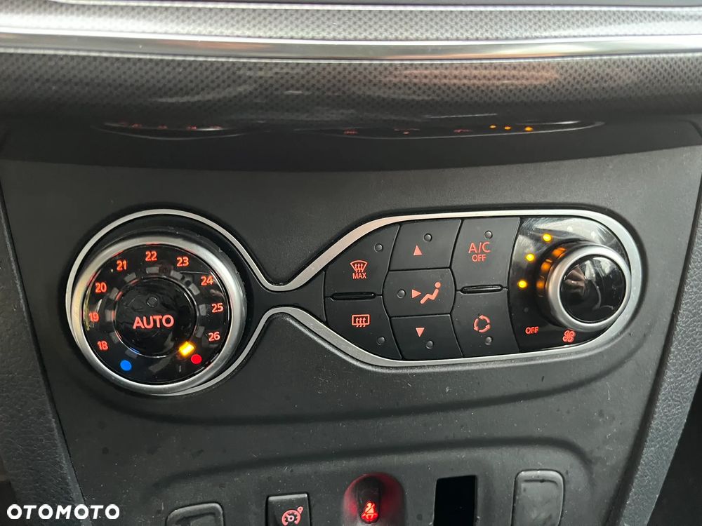 Dacia Logan TCe 90 (S&S) Stepway - 10