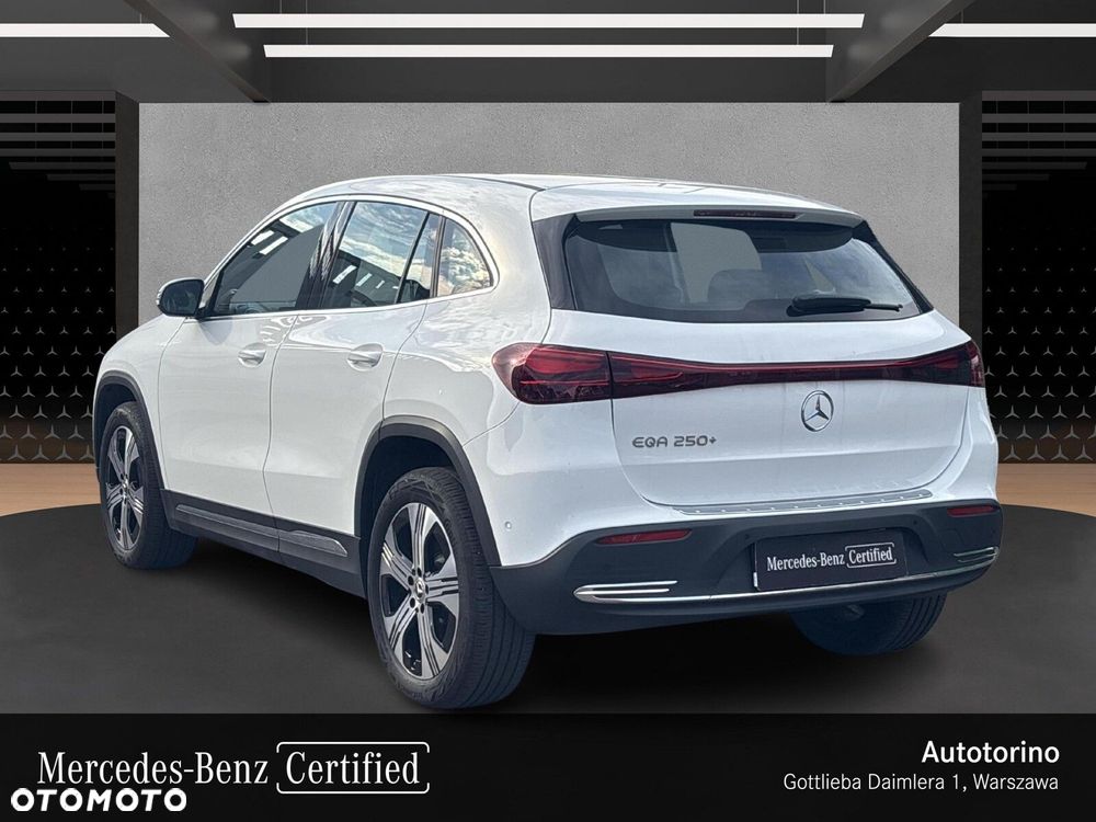 Mercedes-Benz EQA - 4